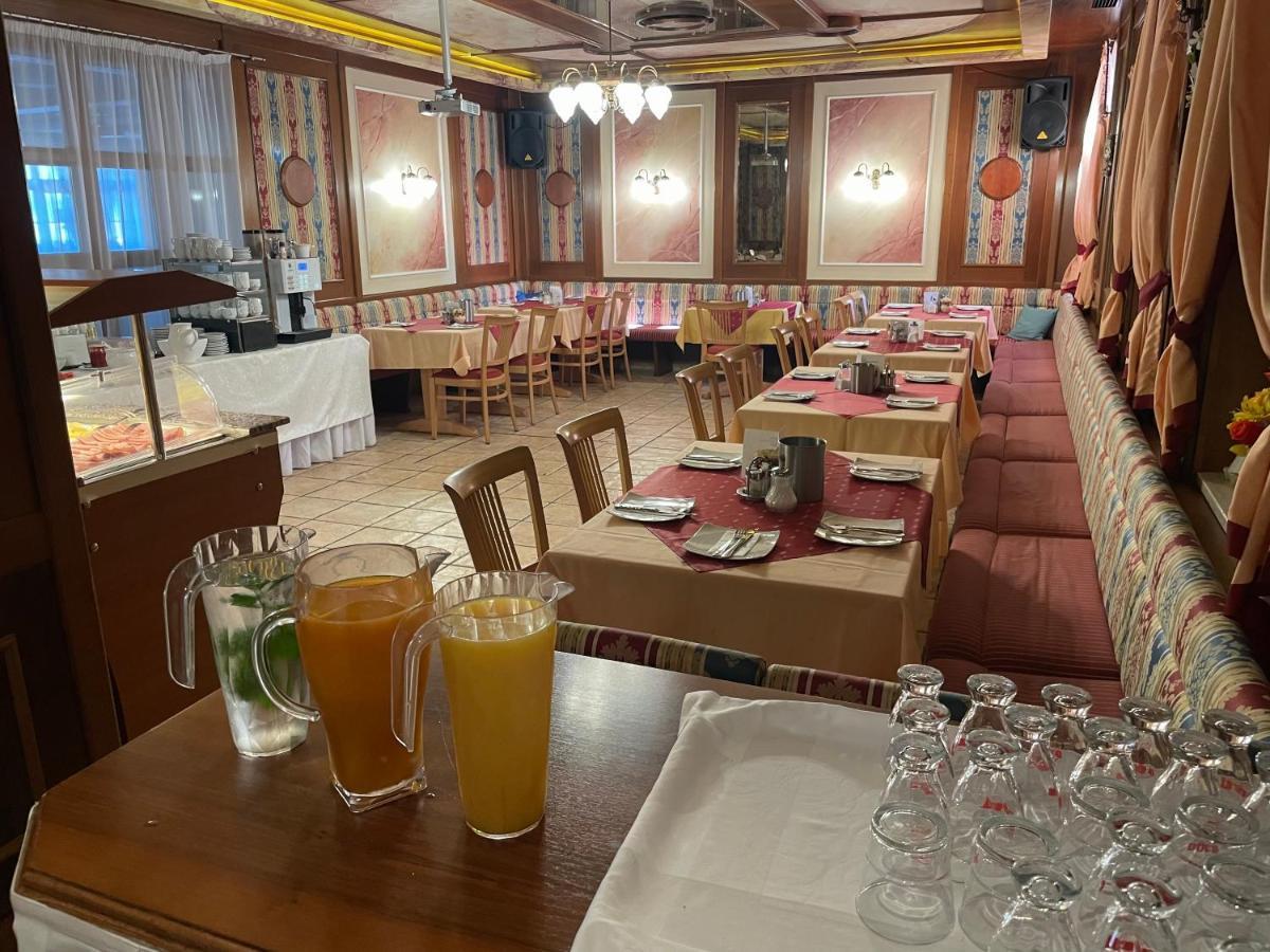 Hotel Restaurant Wallner I Contactless Check-In Sankt Valentin Luaran gambar