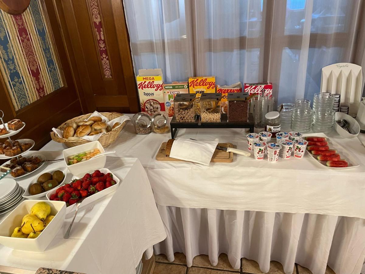 Hotel Restaurant Wallner I Contactless Check-In Sankt Valentin Luaran gambar