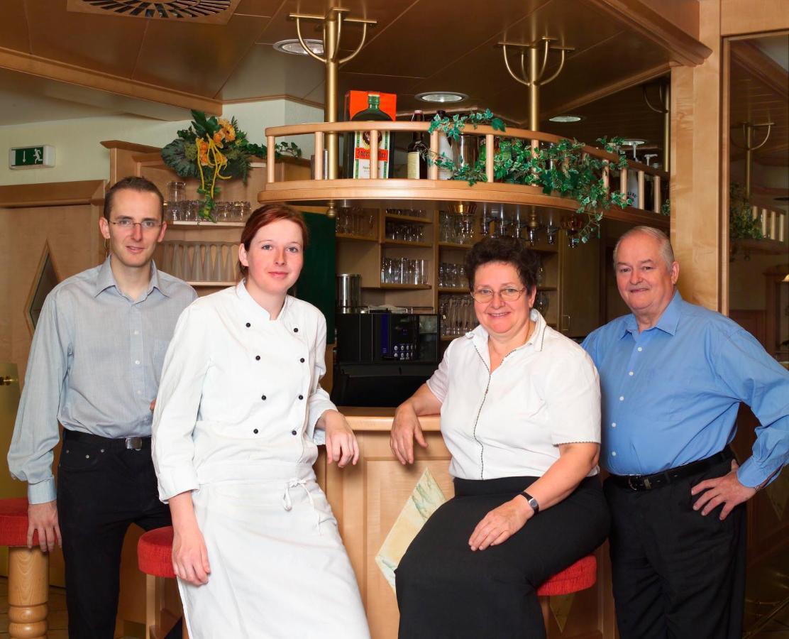 Hotel Restaurant Wallner I Contactless Check-In Sankt Valentin Luaran gambar